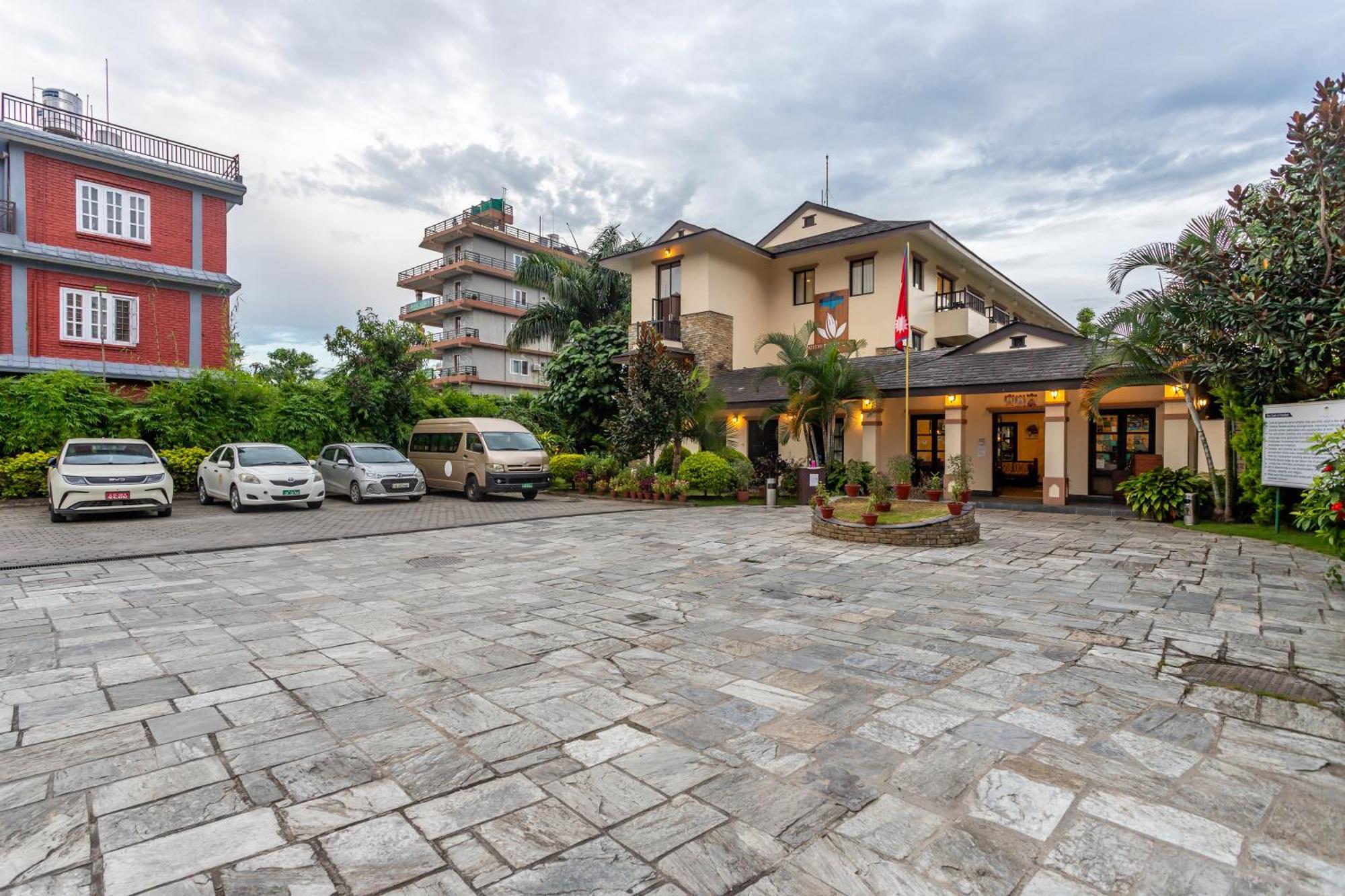 פוקהרה Atithi Resort & Spa מראה חיצוני תמונה